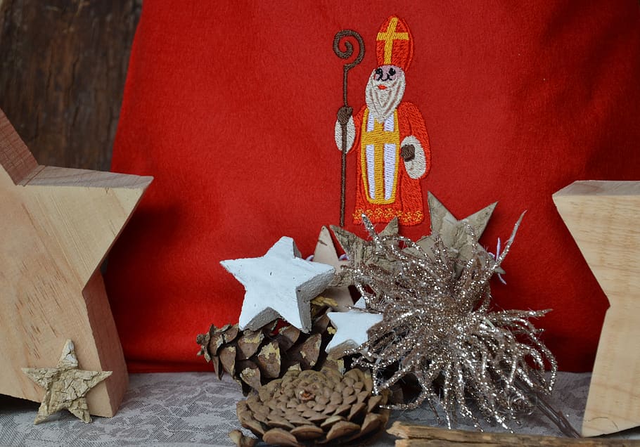 nicholas, nicholas sack, christmas motif, figure, christmas, christmas time, advent, star, white, red
