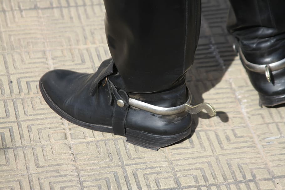 Grenadier, Boot, Spur, low section, indoors, day, human body part, close-up, people, shoe