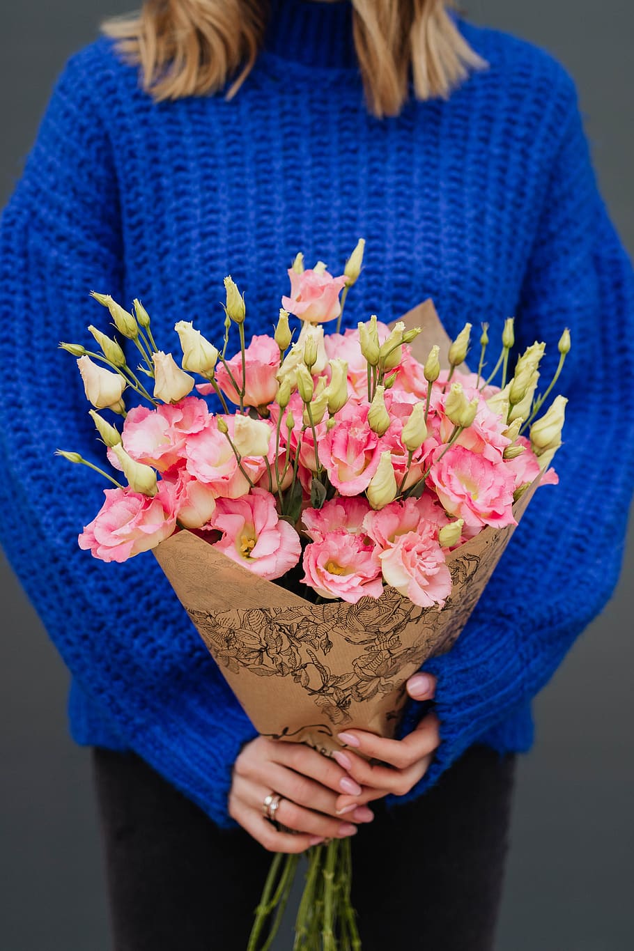 lisianthus, pink, bouquet, eustoma, flowers, floral, bouqet, flora, Close, woman