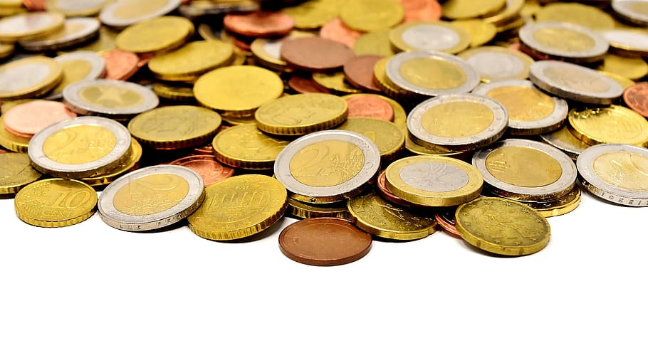 foto de primer plano, lote redondo de monedas de color dorado, monedas, dinero, moneda, euro, especie, cambio suelto, oro, metal
