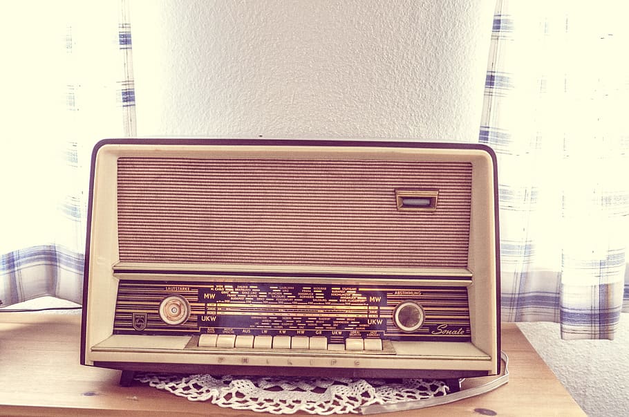 white, tuner radio, brown, wooden, table, tuner, radio, wooden table, tube radio, old