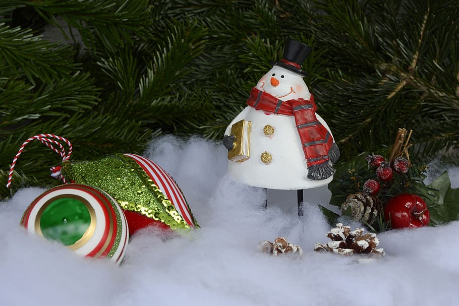 사진, 눈사람 장식, 옆에, 크리스마스 트리, 눈사람, 크리스마스, 크리스마스 공, 불알, 솔방울, 홀리