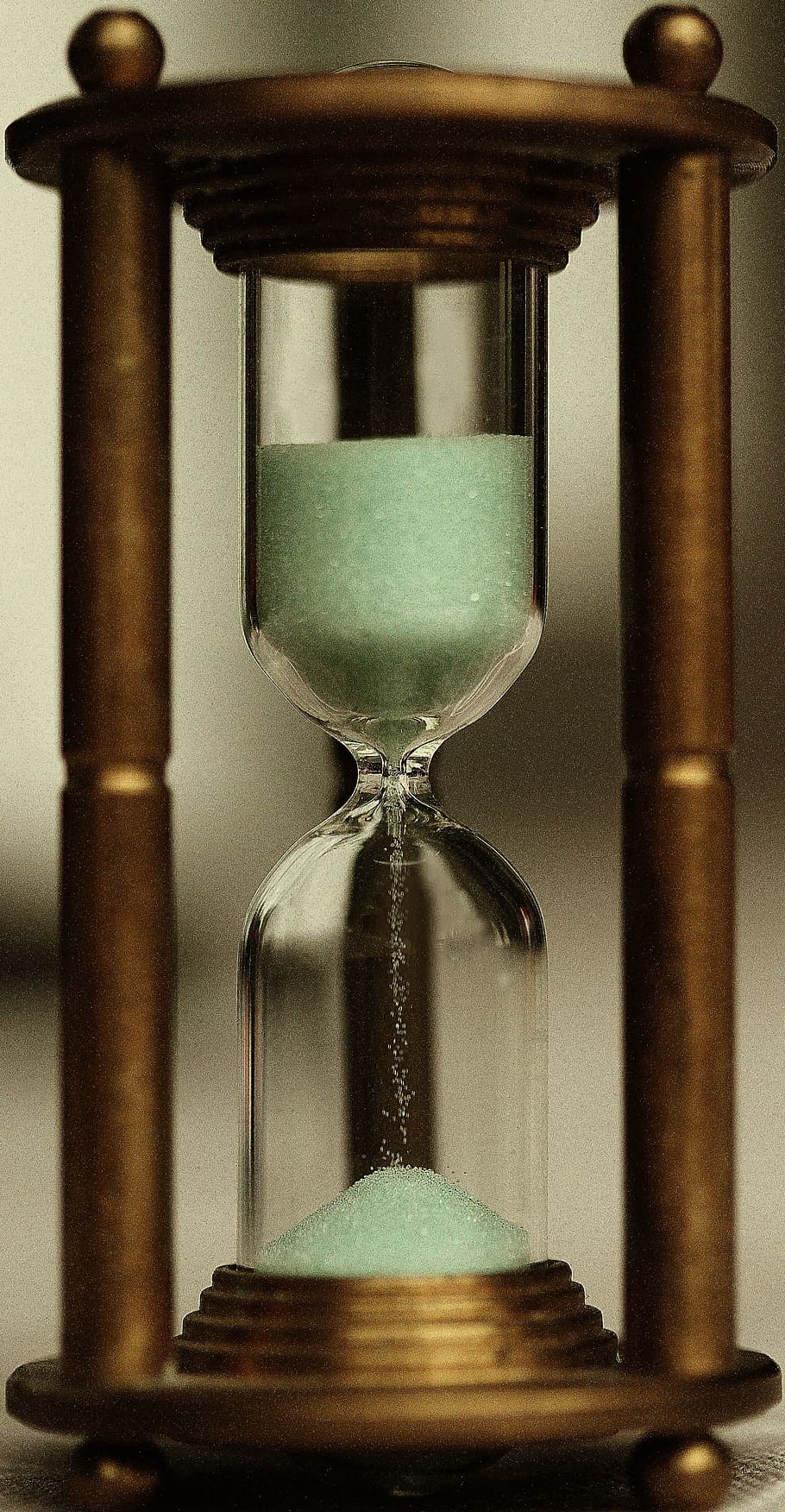 close-up, brown, framed, hour glass, hourglass, sand, egg timer, amount of time, timepiece, brass