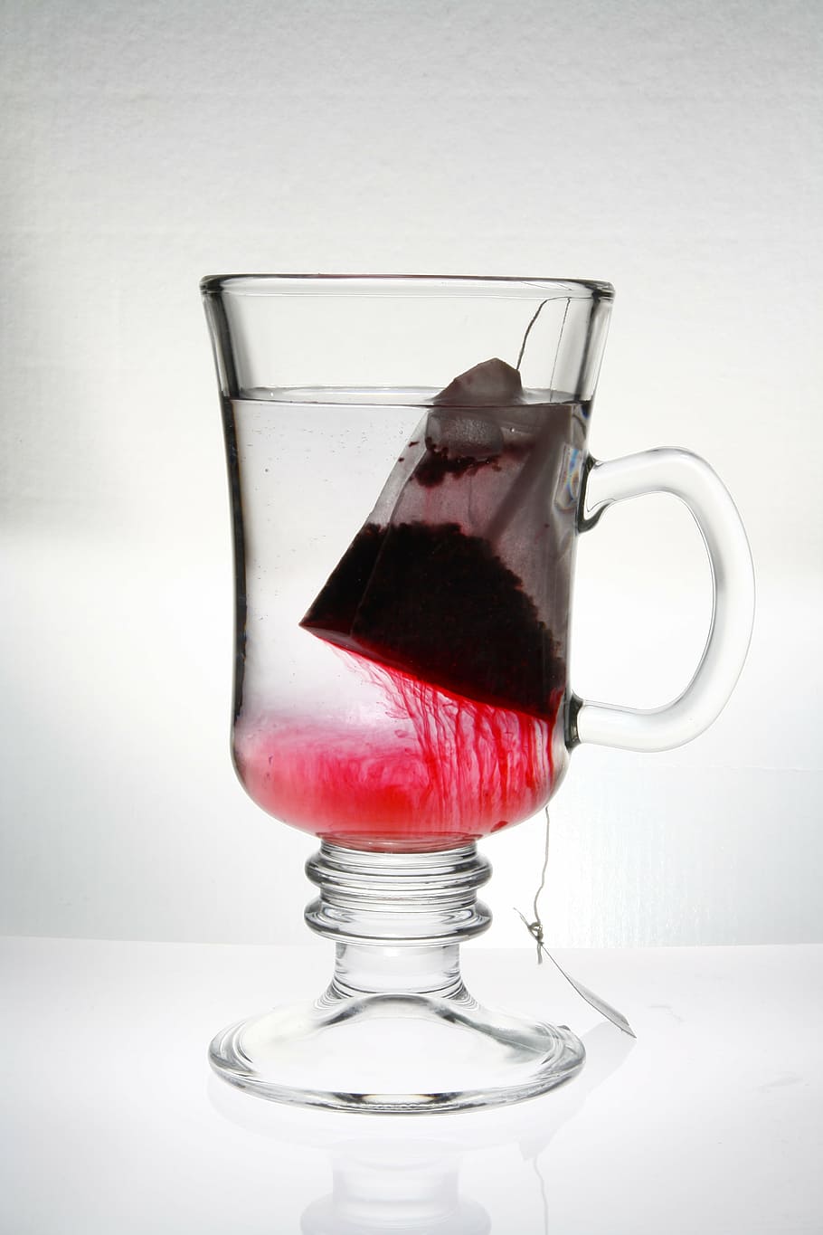 tea glass, red, fruit tea, bag, tea bags, white, food and drink, drink, refreshment, glass