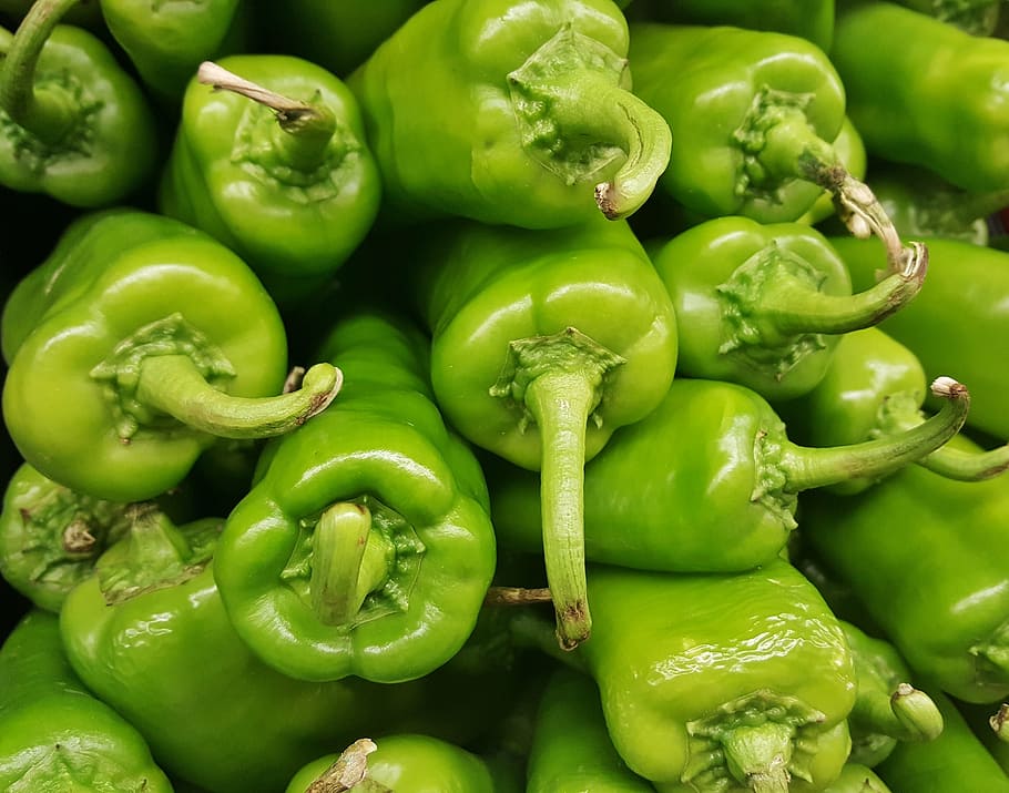 green bell peppers, anaheim peppers, chiles, chili peppers, hot, spicy, food, grocery, green chili peppers, new mexico chiles
