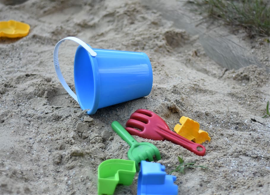 brinquedos, poço de areia, plástico, parque infantil, balde, lâmina, jogar areia, infância, lazer, jogar