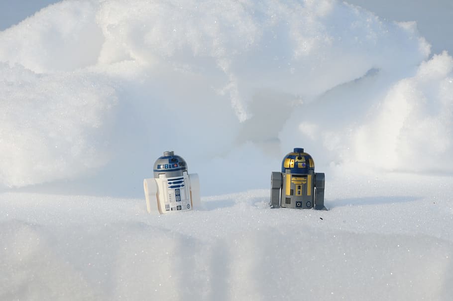mainan r2-d2 putih, lego, salju melayang, perang bintang, robot, r2 d2, salju, musim dingin, suhu dingin, alam