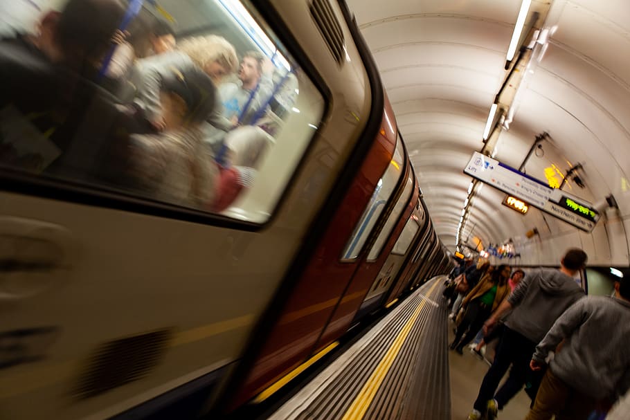 metro de Londres, metro, plataforma subterránea, parada de metro, tubo de Londres, Londres, tren, Inglaterra, transporte, viajes