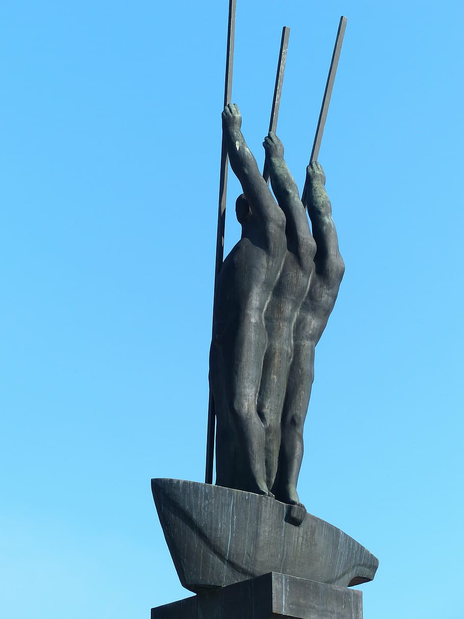 monumento, bronce, estatua, hombres, bota, remo, tres hombres en un bote, nuevo ulm, plaza del ayuntamiento, escultura