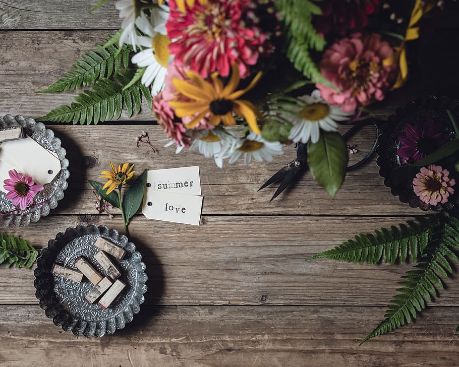rustic, wood, flowers, flat lay, design, tags, plants, table, pretty, copy space