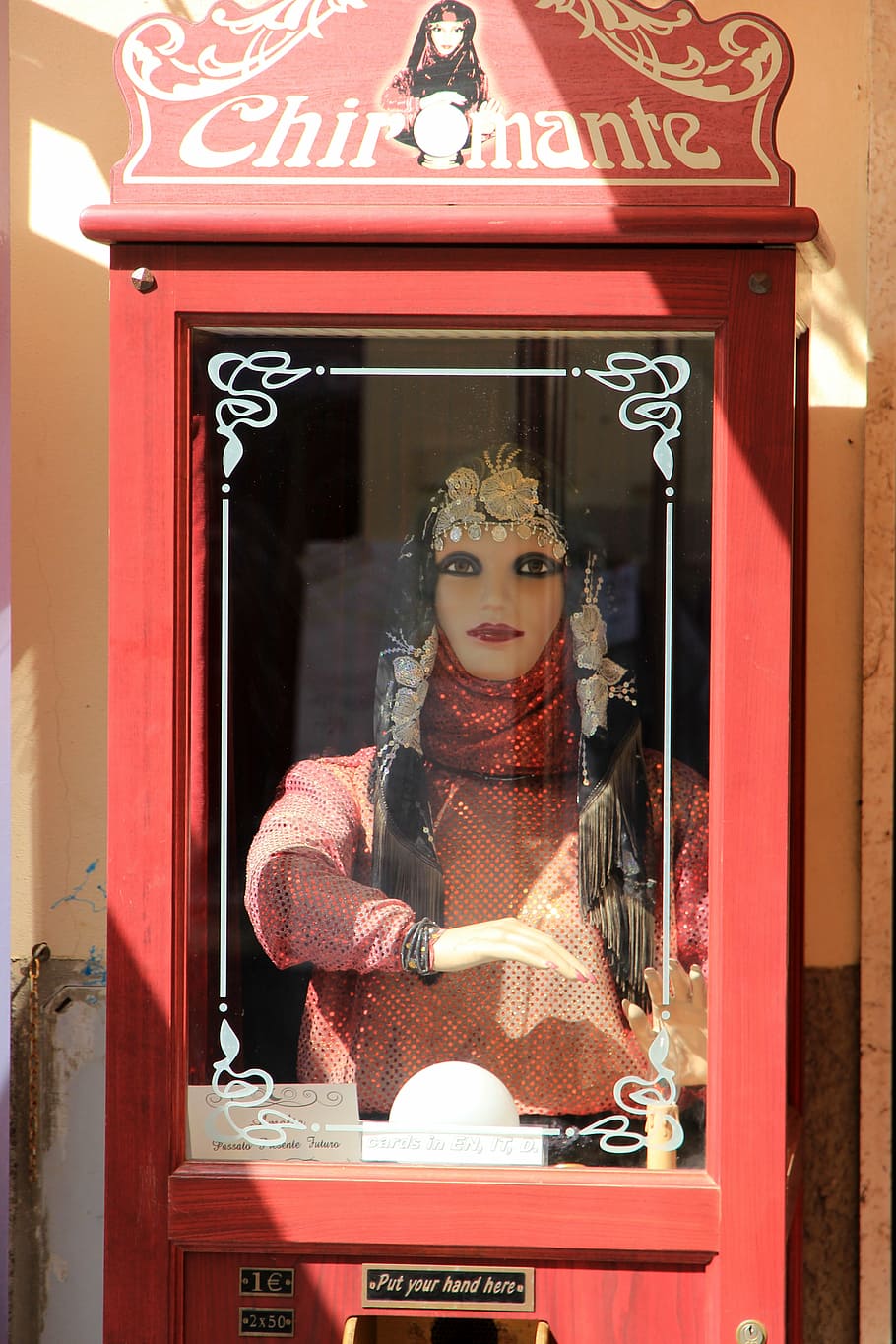 fortune teller, figure, slot machine, automatic, red, gypsy, doll, italy, glass - material, transparent