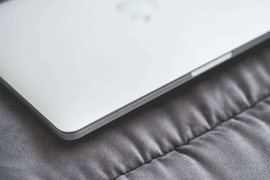 laptop macbook, sofa # 2, Tertutup, Macbook, Laptop, Sofa, apel, hitam dan putih, bisnis, rumah kantor