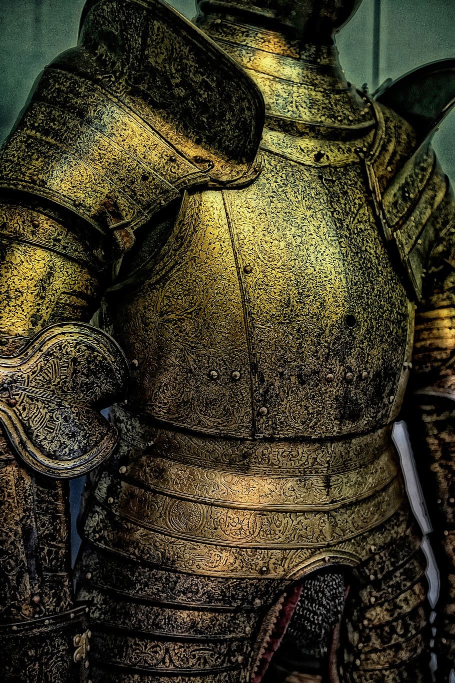 gold knight armor, gray, painted, wall, knights armor, suit of armor, metal, vintage, protection, war