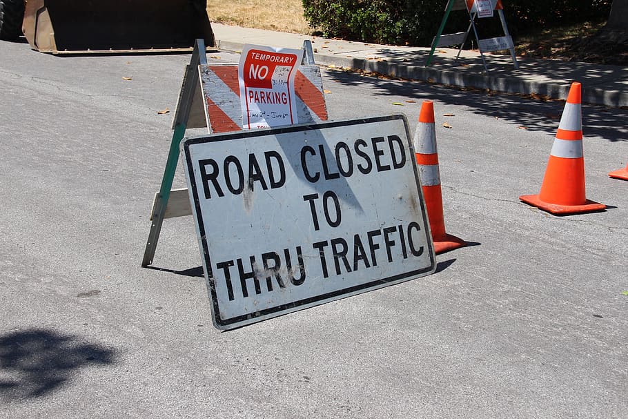 road, closed, thru traffic signage, road closed, construction, detour, sign, traffic, warning, barrier
