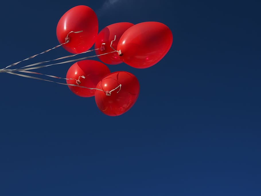 five, red, balloons, strings, heart, love, romance, romantic, relationship, heart shaped