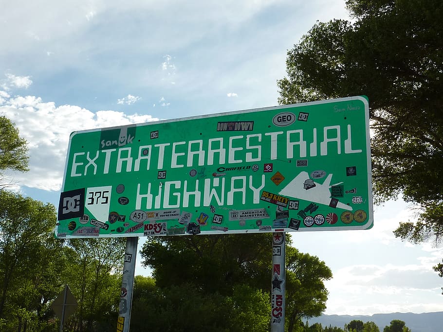 extraterrestrial highway sigange, alien, area 51, ufo, extraterrestrial highway, rachel, nevada, aliens, street sign, tree