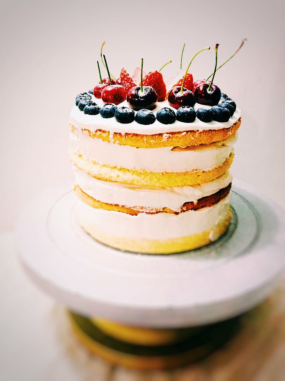 round, white, coated, icing cake, cherry, strawberries, cranberries, top, cake, birthday cake