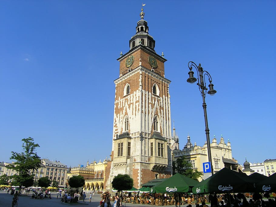 クラクフ, ポーランド, 建物, 建築, 建物の外観, 構築された構造, 空, 旅行の目的地, 都市, タワー
