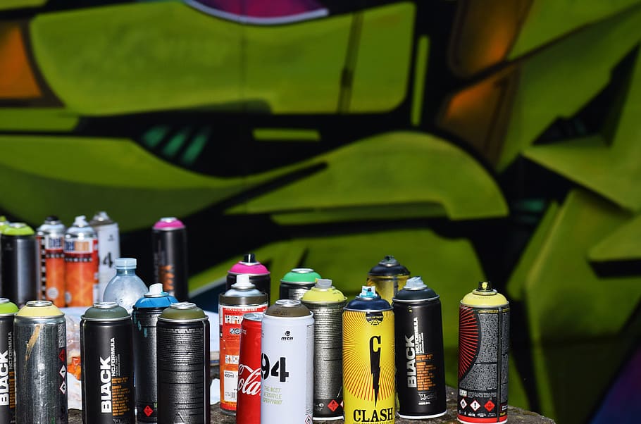 colorful, can, bottle, spray, container, choice, variation, focus on foreground, green color, large group of objects