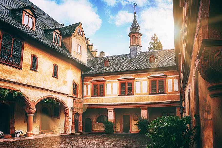 castle, burghof, architecture, germany, historically, fairy tales, mood, wall, mespelbrunn, spessart