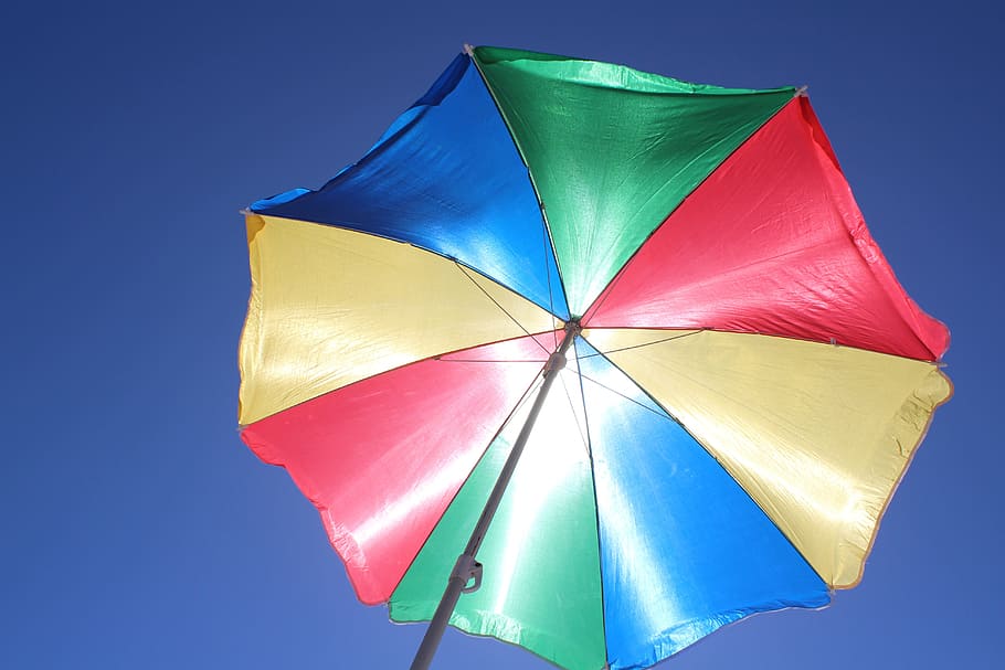 verde, azul, rojo, paraguas, sol, sombrilla, protección solar, cielo azul, color, vacaciones
