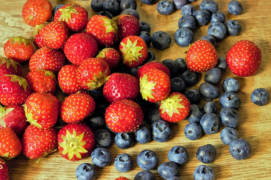 stroberi, blueberry, kayu, permukaan, buah, makanan, matang, segar, berair, manis