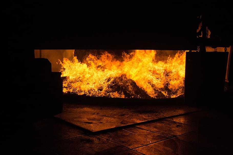 metalurgia, una ferroaleación, horno de arco eléctrico, carbón, fuego, resplandor, quema, fuego - fenómeno natural, llama, calor - temperatura