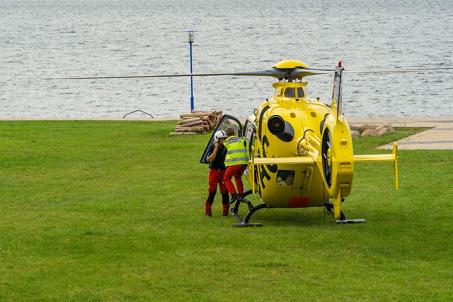 adac, helikopter, helikopter penyelamat, penyelamatan udara, menggunakan, dokter panggilan, menyimpan, membantu, mengangkut, malaikat kuning
