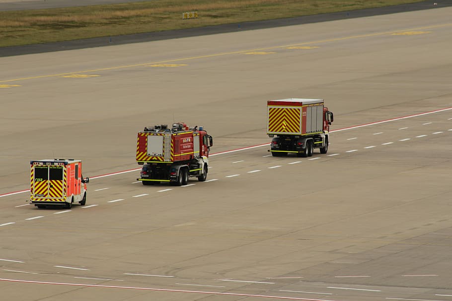 Aeropuerto, Fuego, Wf, uso, kölnbonn, camiones de bomberos, unidad, espectadores, mira, foto