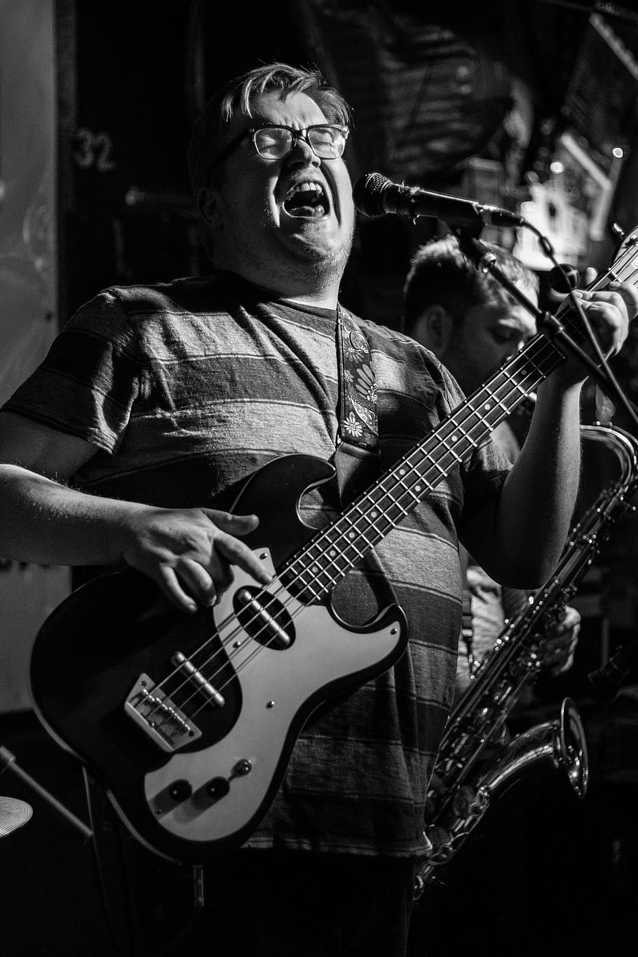 grayscale photography, man, playing, guitar, singing, musician, bass, music, black and white, scream
