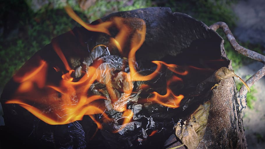 fuego, tambor, llama, madera, carbón, ceniza, humo, calor, acero, óxido
