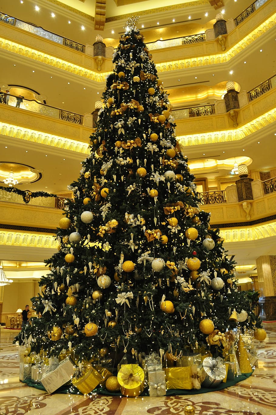 Christmas Tree, Abu Dhabi, emirates palace hotel, jewels, expensive, emirates, abundance, indoors, yellow, christmas