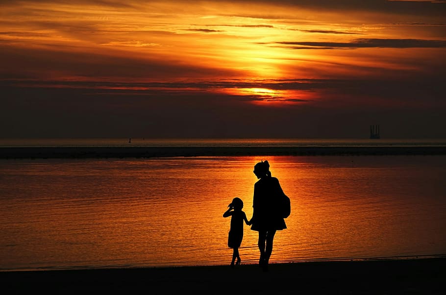 silhouette, woman, girl, shore, mother, daughter, together, walking, family, vaction