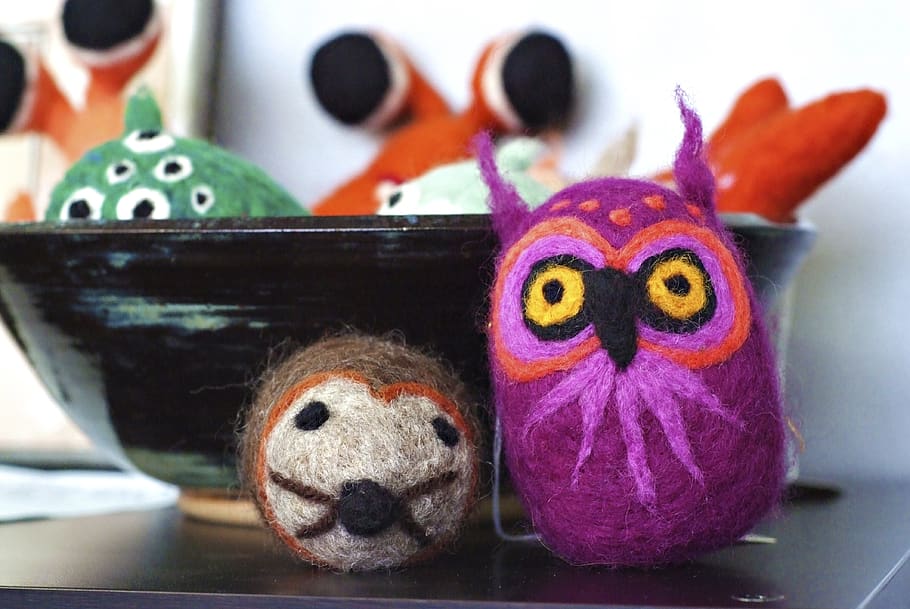 stuffed owl, craft animals, yarn animals, sewing, crafts, handmade, artsy, creative, cute, whimsical