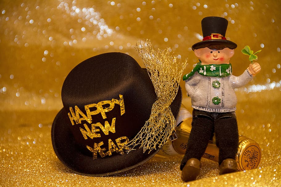 새해 복 많이 받으세요, 새해, 세라믹, 작은 입상, 새해 전날, 2018 년, 새해 인사, 연례 재무 제표, 운, 제전