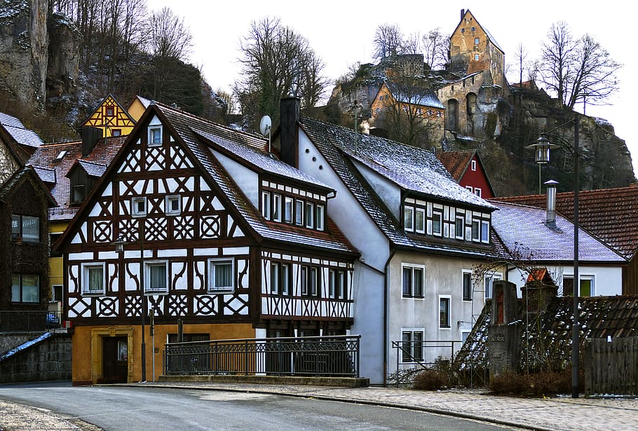 old town, fachwerkhaus, historically, castle, building, roof, truss, facade, franconian, franconian switzerland