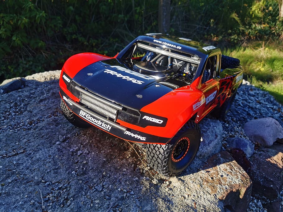 rc car, traxxas, sct, course truck, udr, ulimited desert racer, remotely controlled, modelling, rc model, hobby