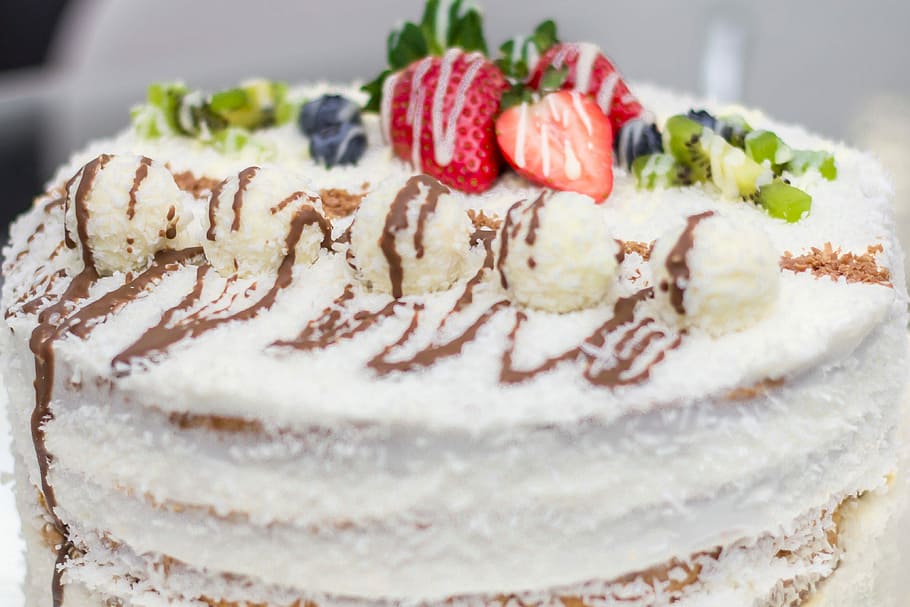 cake with strawberry, Cake, Strawberry, Delicious, Cream, Bake, celebration, dessert, tart, cream pie