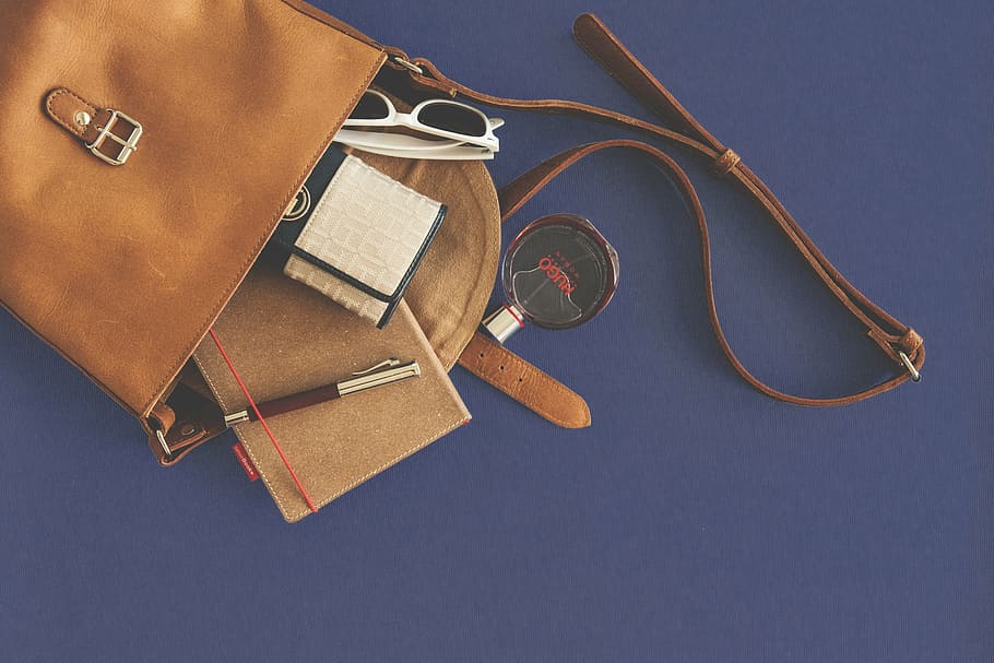 brown, leather hobo bag, bag, leather goods, accessories, fashion, women's fashion, handbag, fashionable, notebook