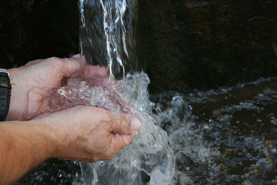 person, flowing, Water, Hands, Fill, Cold, full, fluent in over, splashing, flowing Water