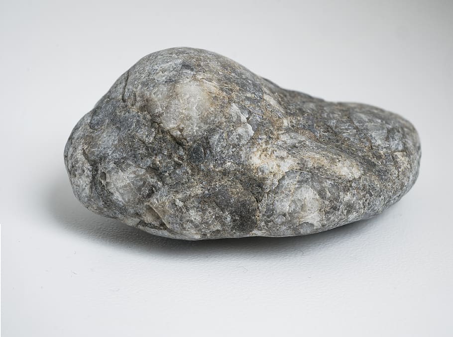 pedra, rocha, geologia, cinza, fundo branco, tiro do estúdio, único objeto, dentro de casa, sólido, close-up
