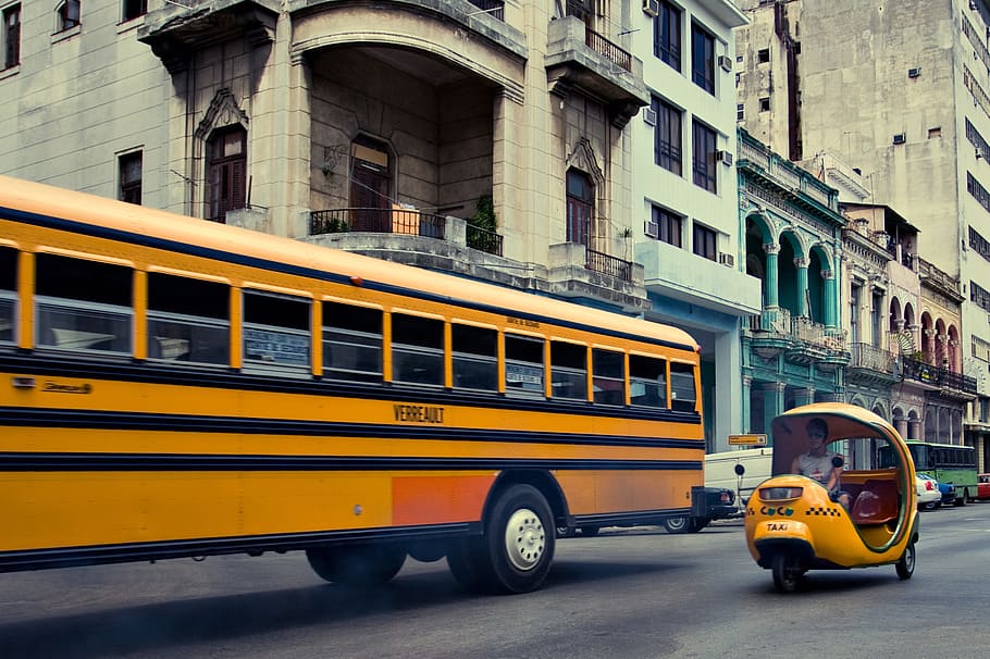 улица фото, общественность, автобус, кокос такси, выстрел, снятый, Гавана, Куба, Ретро, ​​улица