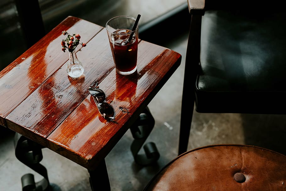 drinking glass, vase, sunglasses, table, wooden, flower, furniture, soda, drinks, wood - Material