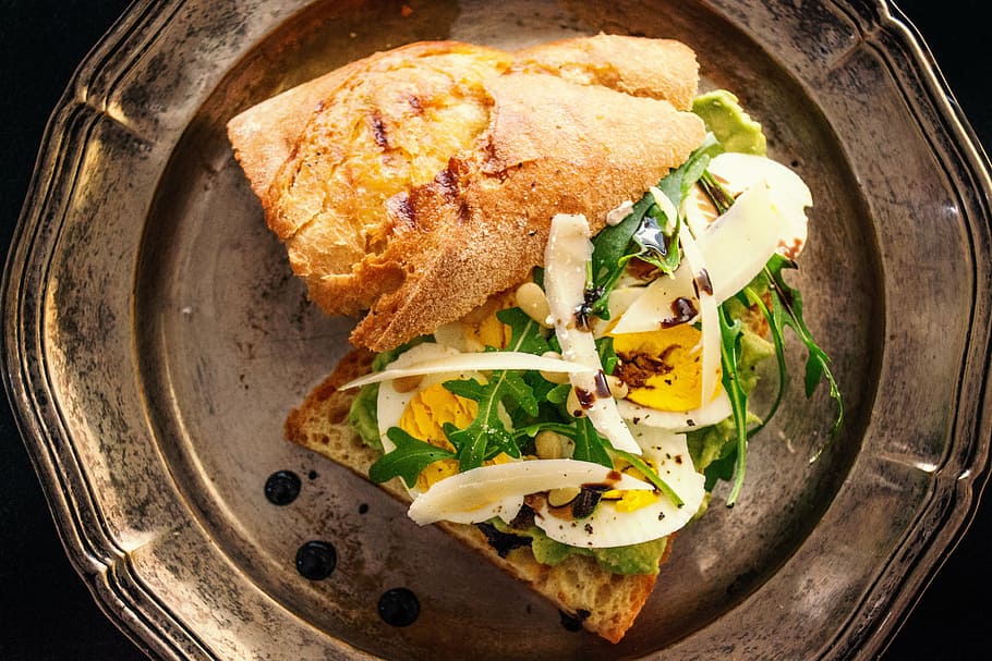 toasted, bread, sliced, egg, fresh, vegetables, copper-colored plate, food, snack, sandwich