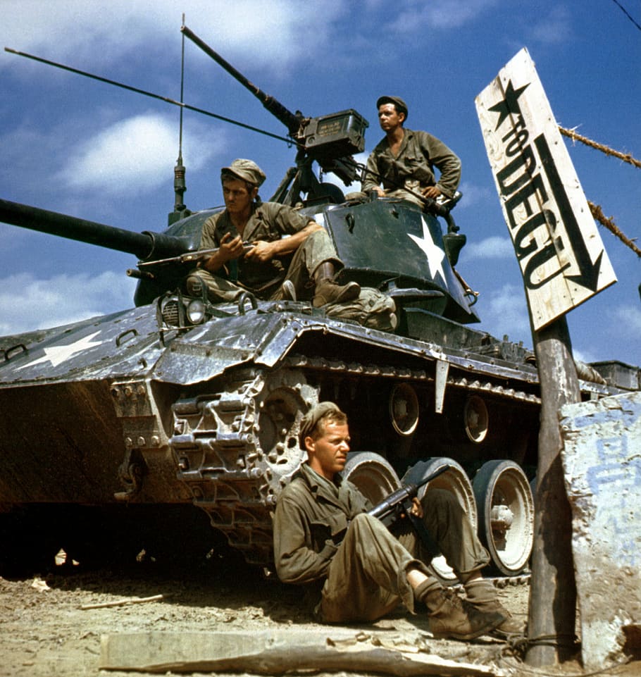 m -24 tanque, a lo largo, frente al río nakdong, agosto de 1950, Tripulación, M-24, tanque, río Nakdong, frente al río, Guerra de Corea