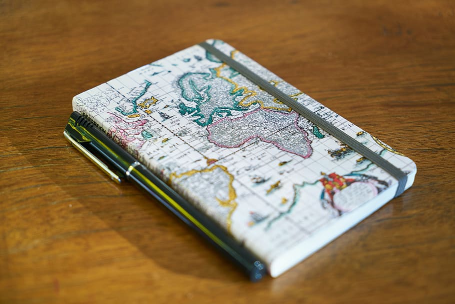 branco, mapa, coberto, livro, caneta, marrom, de madeira, superfície, caderno, ler