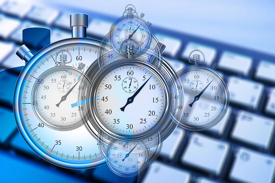 ラウンドシルバー色の懐中時計, 時間, 時間管理, ストップウォッチ, キーボード, コンピューター, 電卓, 業界, 経済, 自己管理