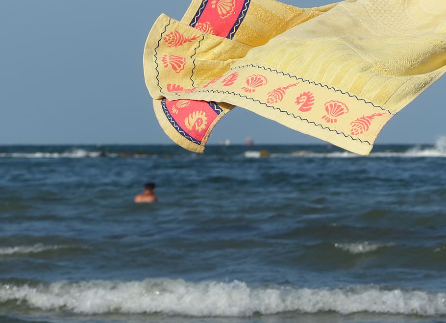 beach, sea, towel, wind, summer, holiday, hot, italy, water, sky