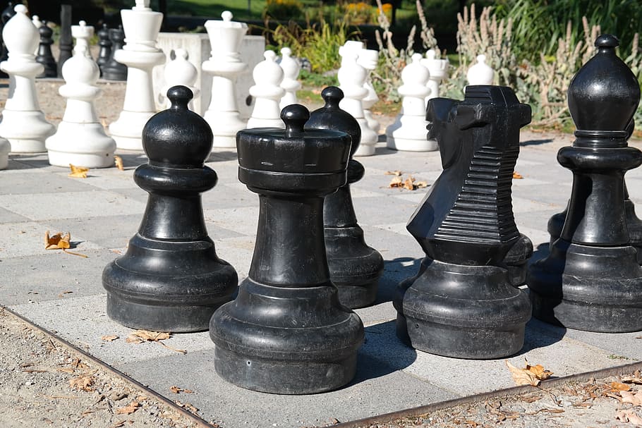 tower, springer, black, chess, chess board, chess pieces, white, chess game, play, figures
