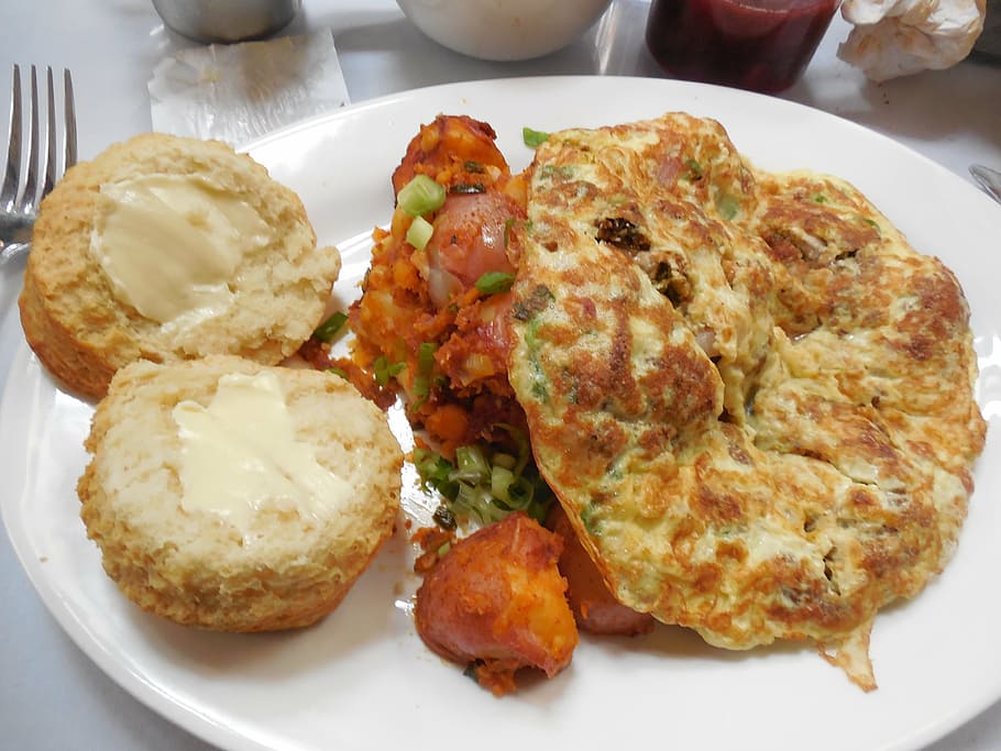 dining, breakfast, table, eating, dining room, restaurant, plate, eggs, hangtown fry, oysters